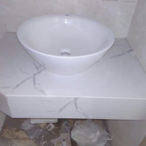 Đá ốp lavabo trắng